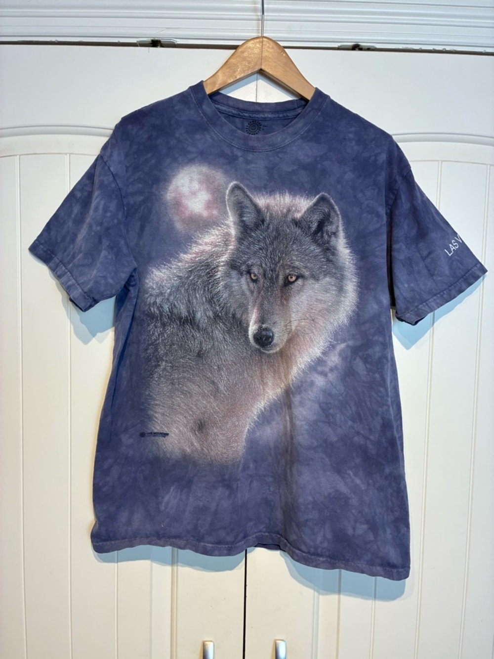 The Mountain Navy Blue Wolf Graphic Tee Size L
